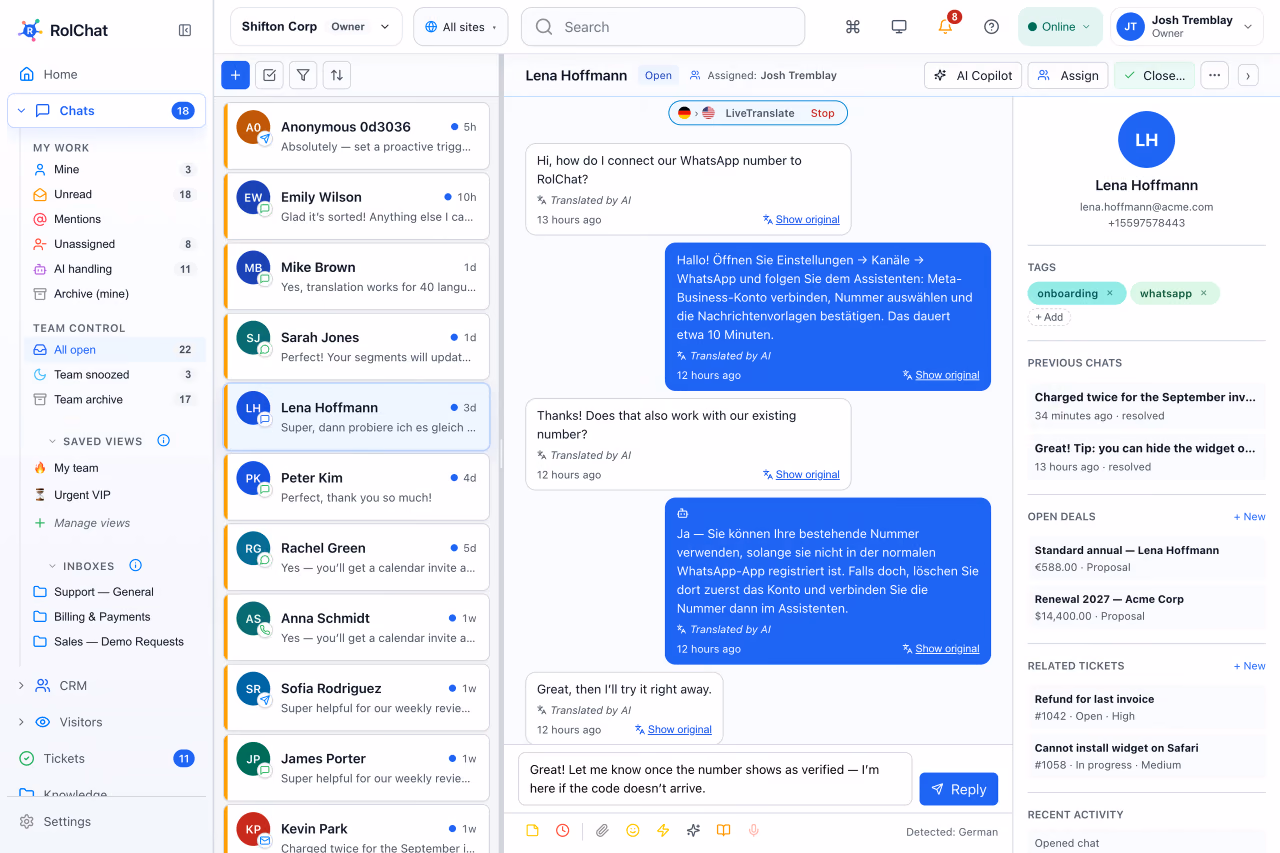 A German chat translated in real time, with the customer card beside the reply - RolChat omnichannel customer support